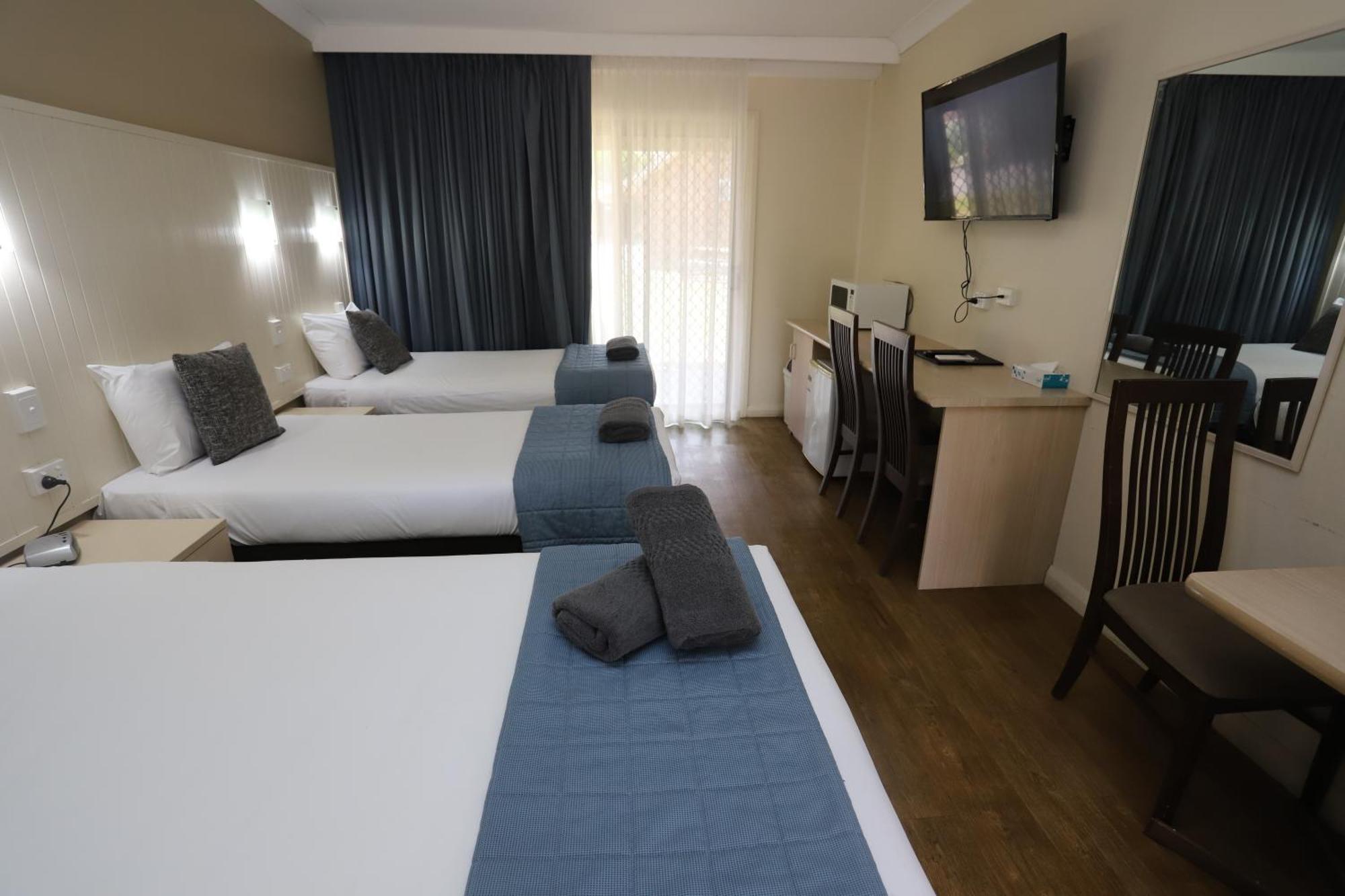 Sleepy Hill Motor Inn Раймонд-Террас Экстерьер фото