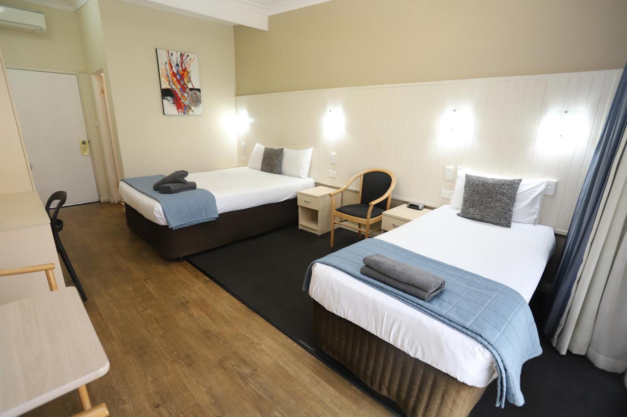 Sleepy Hill Motor Inn Раймонд-Террас Экстерьер фото