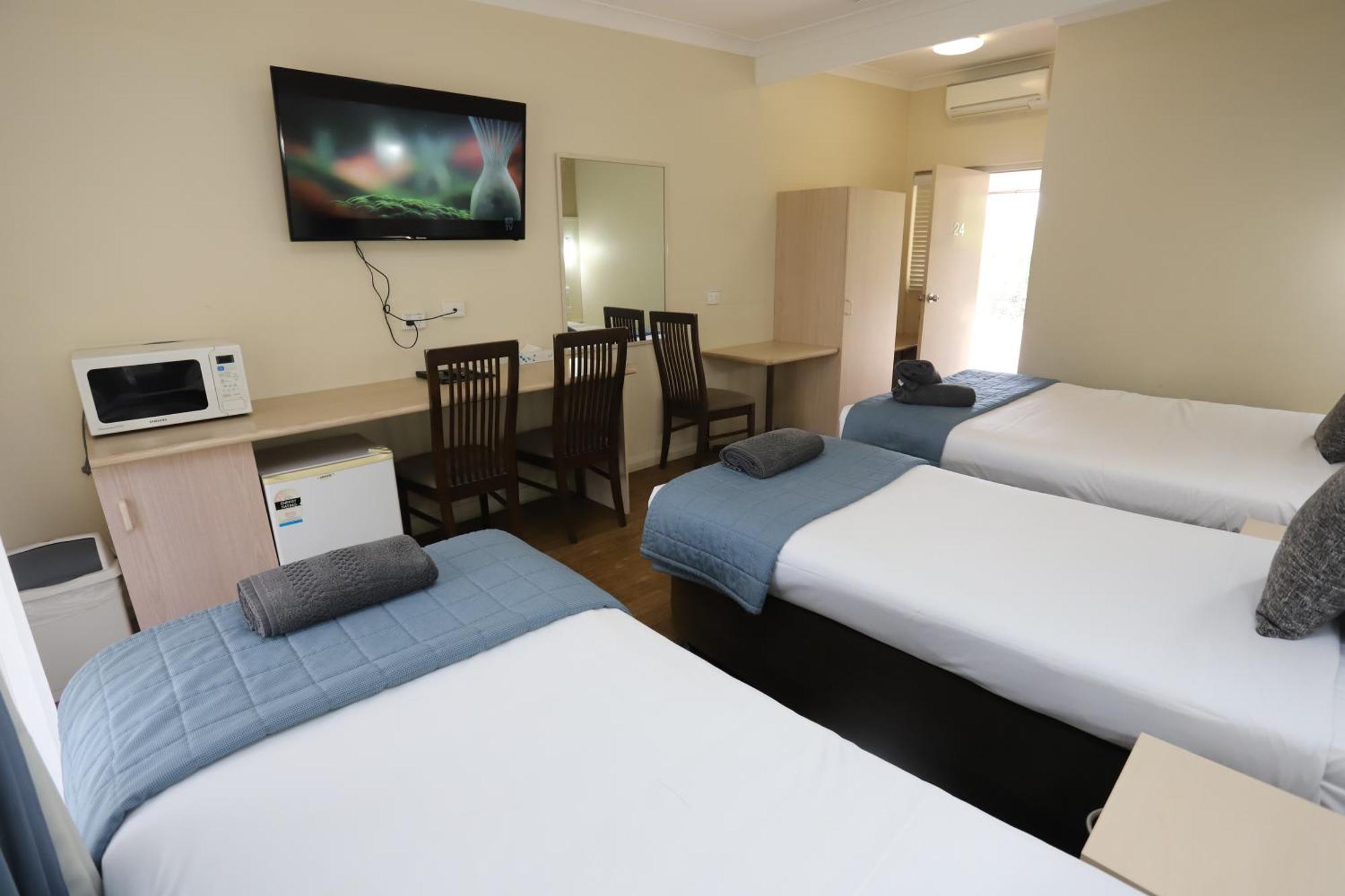 Sleepy Hill Motor Inn Раймонд-Террас Экстерьер фото