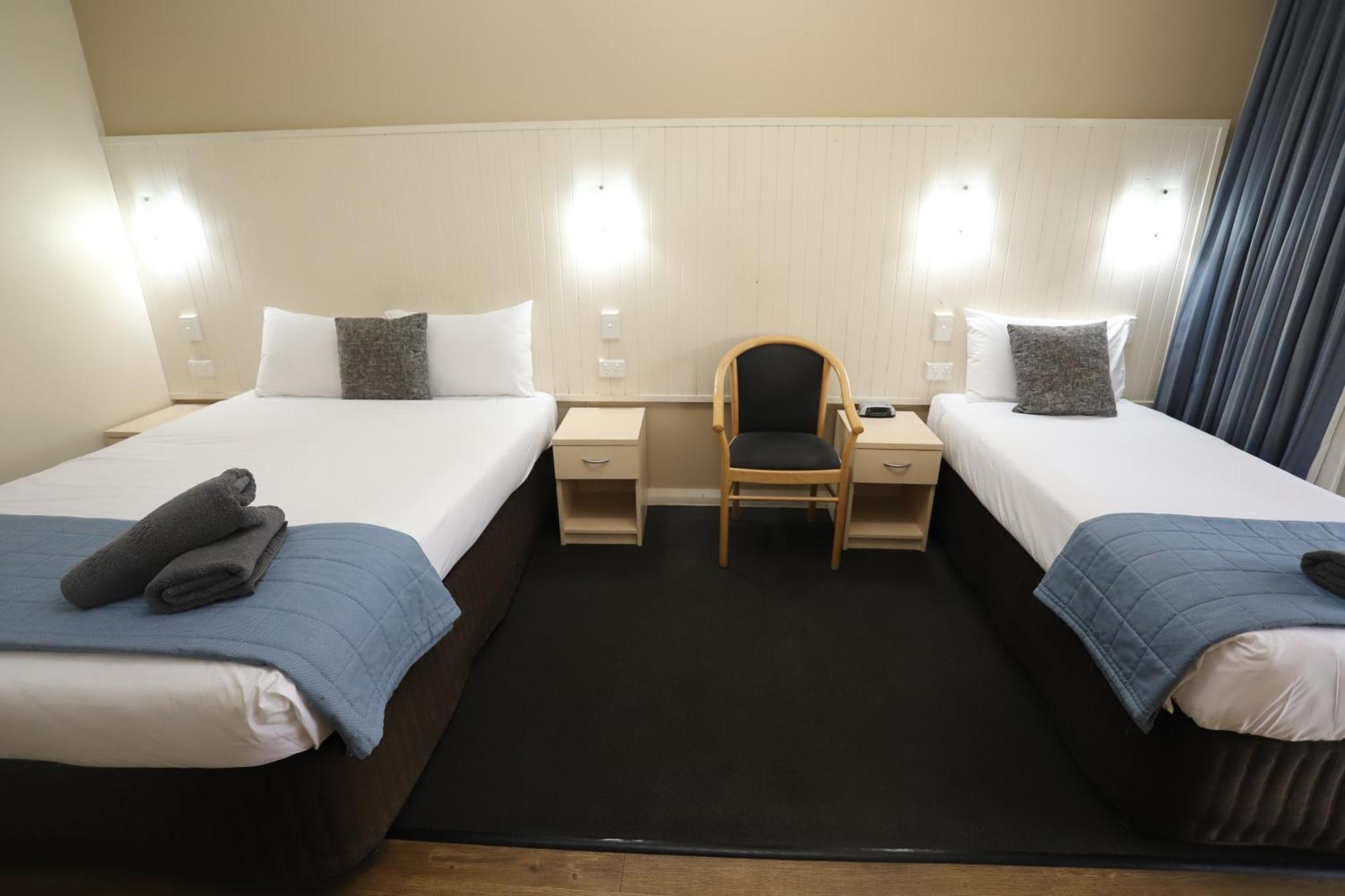 Sleepy Hill Motor Inn Раймонд-Террас Экстерьер фото