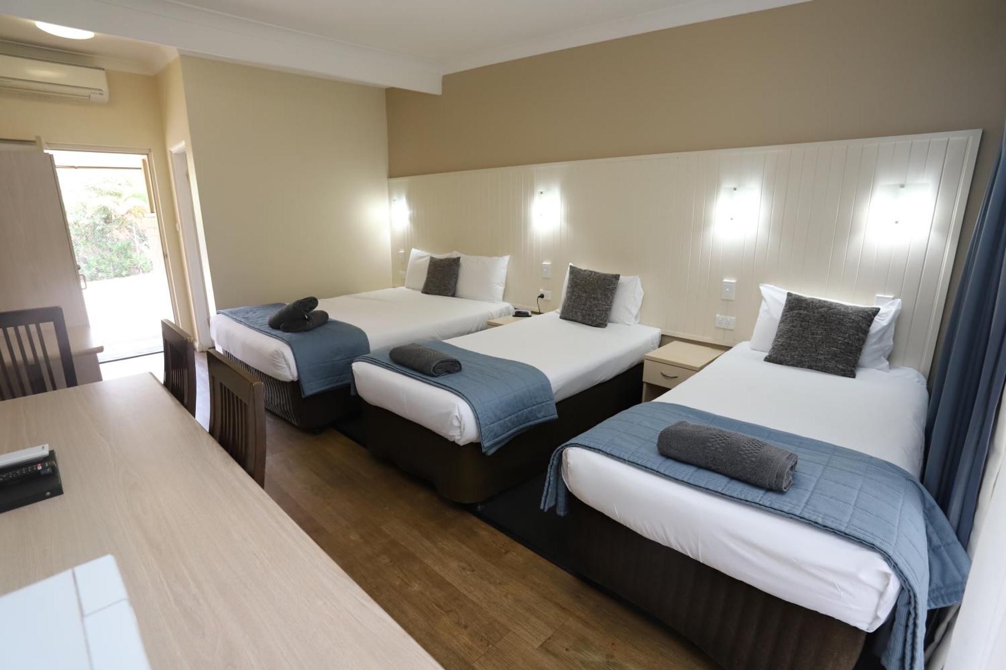 Sleepy Hill Motor Inn Раймонд-Террас Экстерьер фото