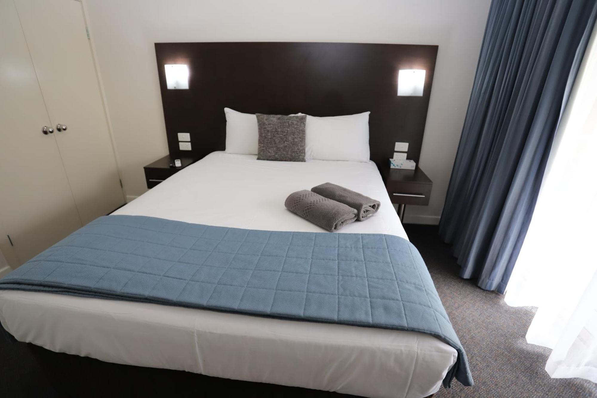 Sleepy Hill Motor Inn Раймонд-Террас Экстерьер фото