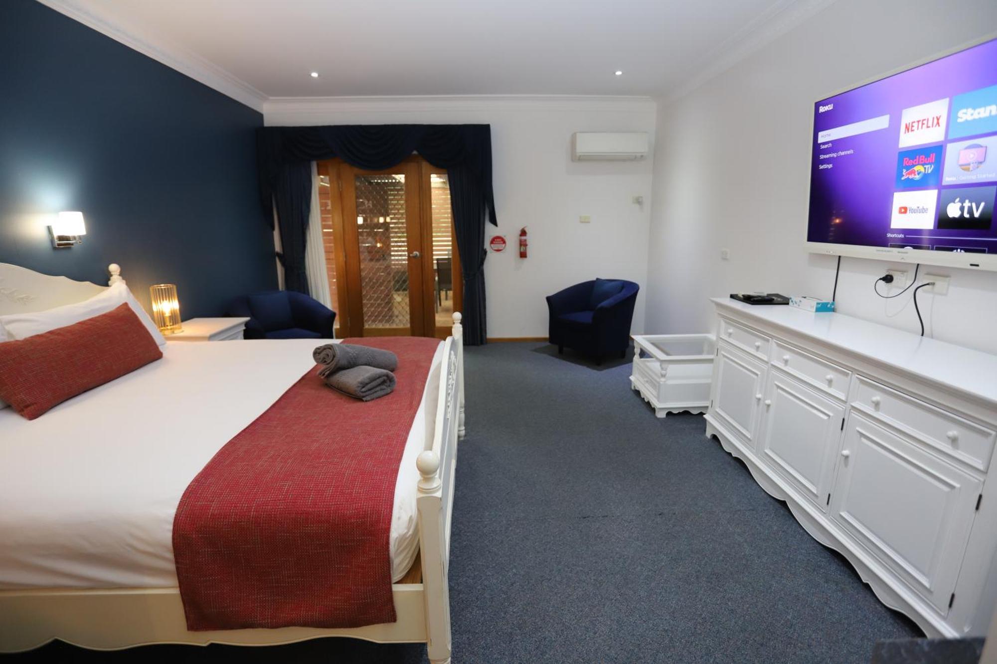 Sleepy Hill Motor Inn Раймонд-Террас Экстерьер фото