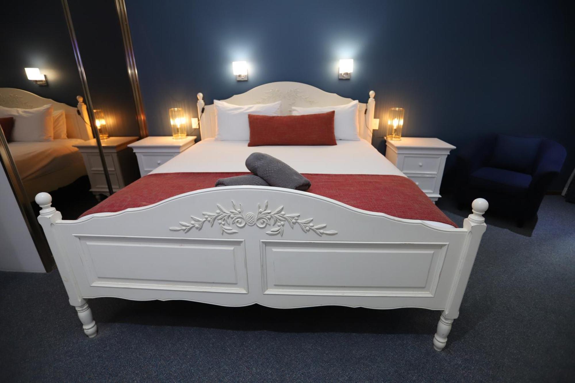Sleepy Hill Motor Inn Раймонд-Террас Экстерьер фото